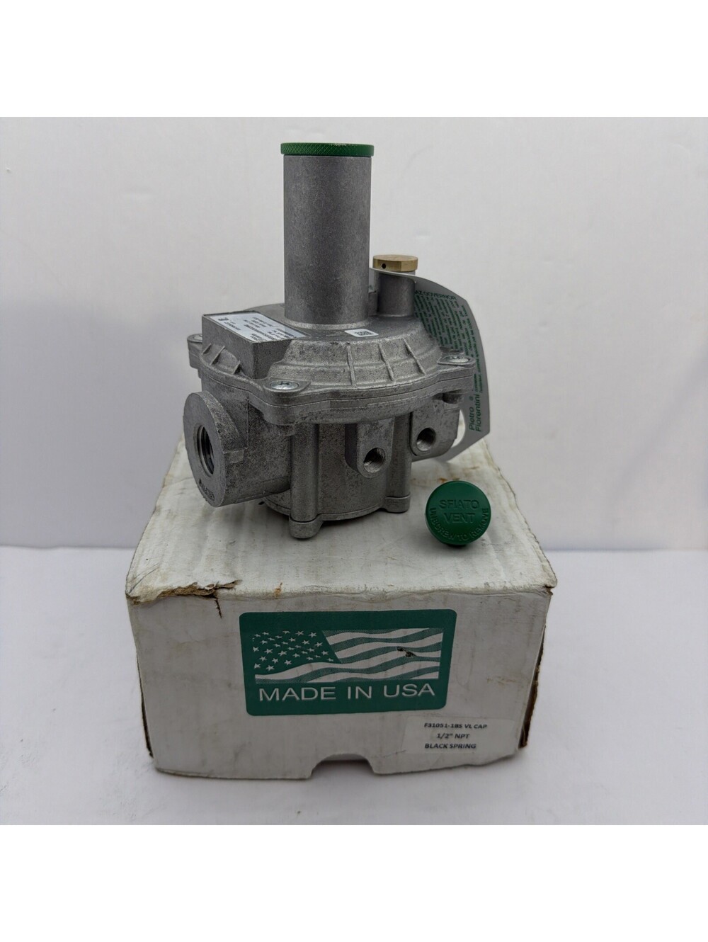 PIETRO FIORENTINI F31051-1BSVLCAP 2# Max Inlet Governor 1/2" Black Spring ANSI
